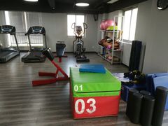 -越·健身工作室(华尔兹广场写字楼B栋店)