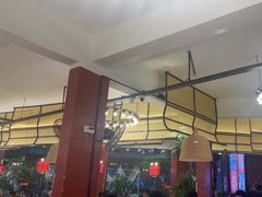 -刘姐啤酒鱼民族演艺餐厅(西街总店)