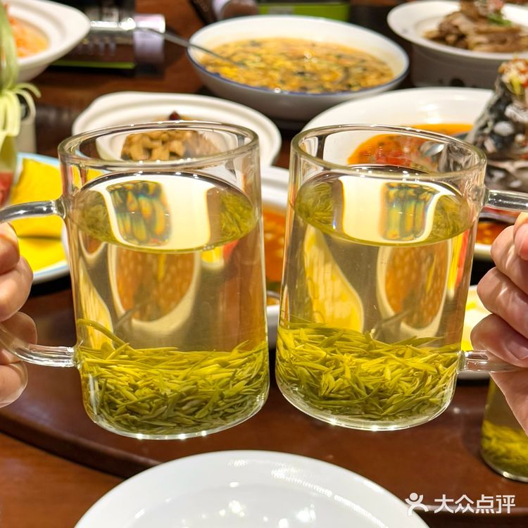 这家信阳菜吃得全家都满意