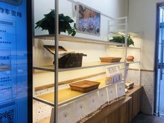 面包甜点陈列柜-前进麦味·天然烘焙(凯德1818店)