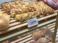 -提亚烘焙·手作面包·生日蛋糕(七星店)