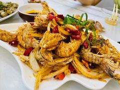 -覃记海鲜美食餐厅