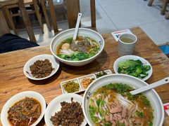 -湘人龙记老长沙米粉(鸟巢店)