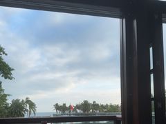 -亚龙湾喜来登·美景台大堂吧