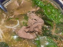 -云阿蛮云南生烫牛肉米线(奉贤路店)