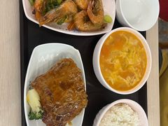 -同济大学本部学苑饮食广场