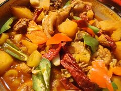 特色大盘鸡-阿里家·新疆烤肉酒場 by MIG