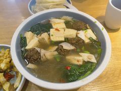 -金莹丸子汤清真(朝外SOHO店)