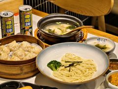 -馋三尺蟹粉小笼(人民广场店)