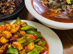 鱼香茄子煲-胡子饮食店