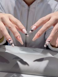 -丽心自助美甲美睫