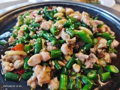 花椒兔-周三的情书花园餐厅(江北店)