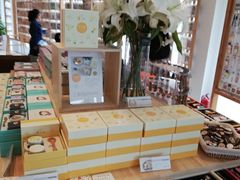 -猫的天空之城概念书店(北戴河蔚蓝海岸店)