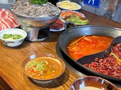 -萍姐火锅·公路夜市(武汉首店)