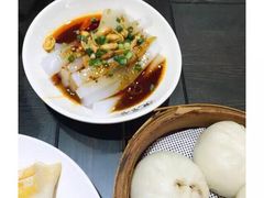-张氏宽窄巷成都名小吃(茂业百货华强北店)
