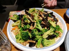 西兰花炒菌菇-95号酱骨·一块豆腐(展春园西路店)