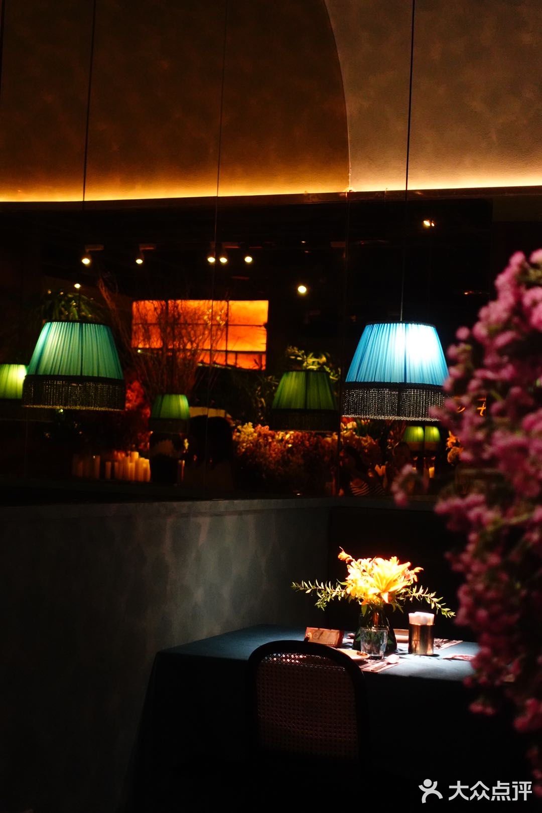 莫奈花园般绝美梦幻餐厅美哭