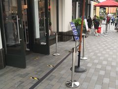 -lululemon(比斯特购物村店)