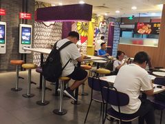 大堂-麦当劳(广州新港东路第二分店)