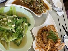 -覃记海鲜美食餐厅