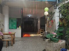 -余庆小吃(小吃一条街店)