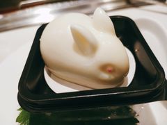 酸奶慕斯兔-海底捞火锅(长宁路龙之梦店)