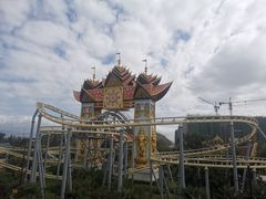 -七彩云南欢乐世界