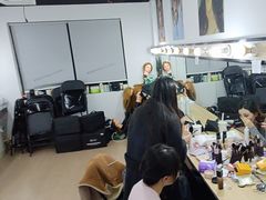 -吉田美学化妆美甲摄影培训(宁波校区)