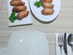 -必胜客(证大大拇指店)