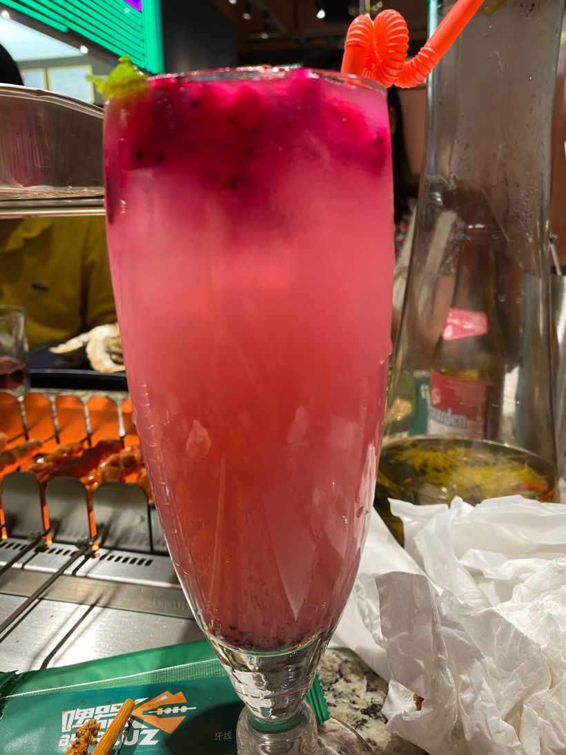 「火龙果益菌多」完全没有吃出益力多的味道,就甜甜的,不算是好喝.