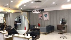 点击看大图 -八佰伴8008星级形象店