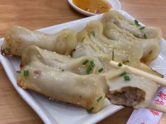 牛肉鍋貼-小姜锅贴(凤凰街店)