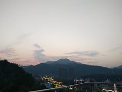 -客天下恐龙水晶玻璃桥