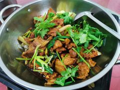 -香猪美食(中心店)