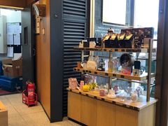 面包甜点陈列柜-星巴克臻选(北京世贸天阶店)