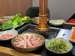 -臻牛烤肉