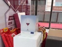 -雅悦齿科(顾村公园店)