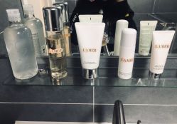 -一个差评成就的纹眉店