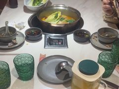 -喃喃椰·糟粕醋·椰子鸡火锅(七堡花园店)