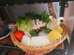 -樾餐厅泰式海鲜火锅(民歌湖店)