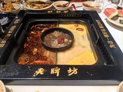 -老牌坊云南鱼豆花火锅(哈西万达店)