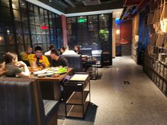大堂-老墙根涮肉·铜锅·烧烤(欢乐谷·王四营店)