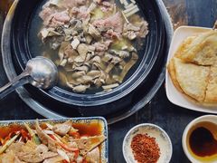 -乐山食古香跷脚牛肉