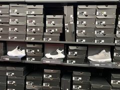 -NIKE上海青浦优选体验店