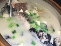 -姜君·千岛湖鱼头馆(浦东大道店)
