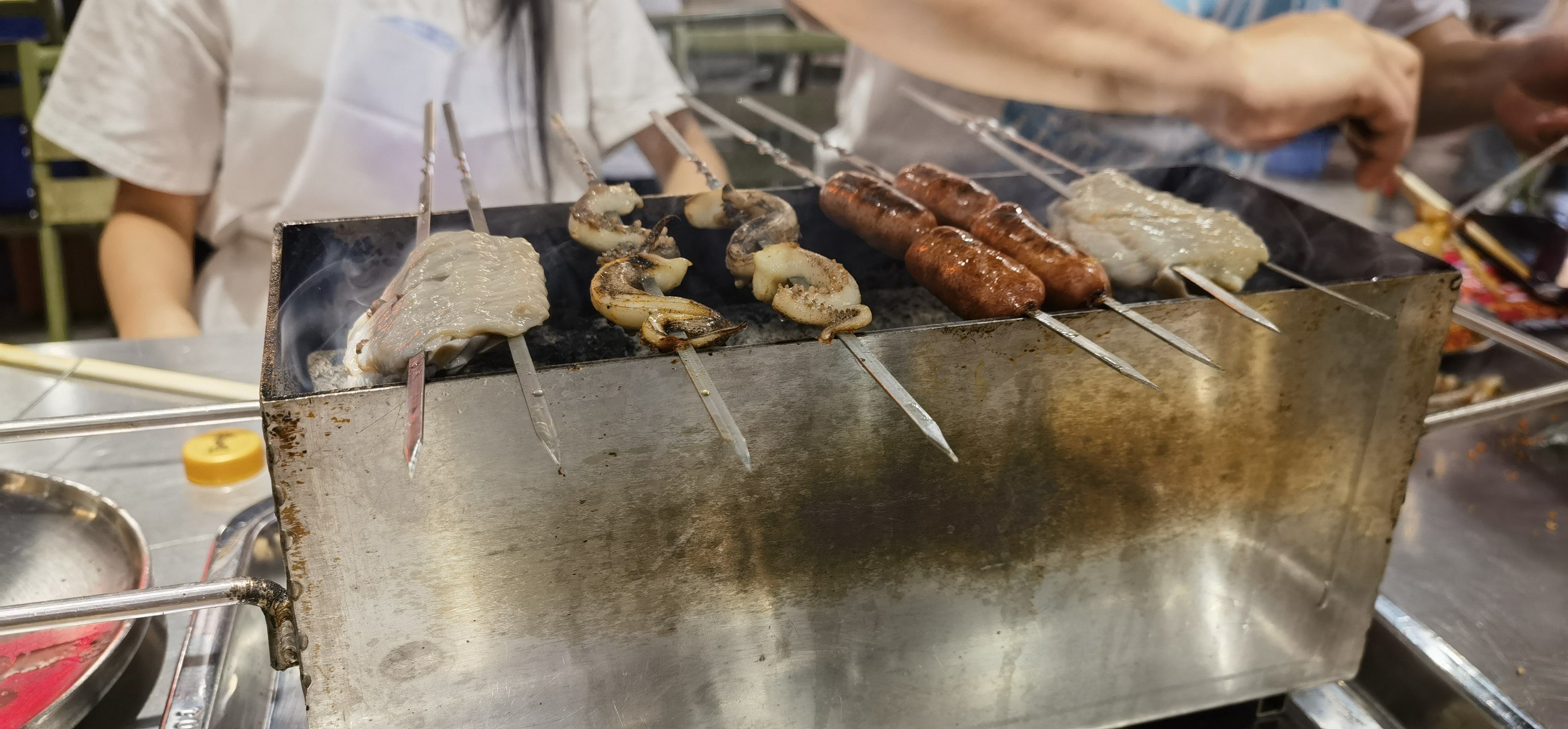 纯自助烧烤的店,味道跟东北,小孩子也适合