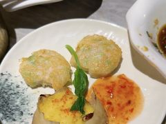 -雍容荟帝王蟹活龙虾展台自助(IFS黑金店)