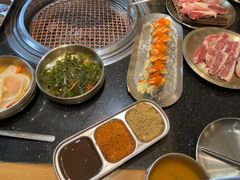 -韩烧牛中牛·甄选黑牛烤肉(黑金店)