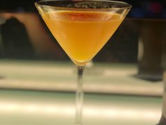 -OZONE 顶楼酒吧(香港丽思卡尔顿酒店)