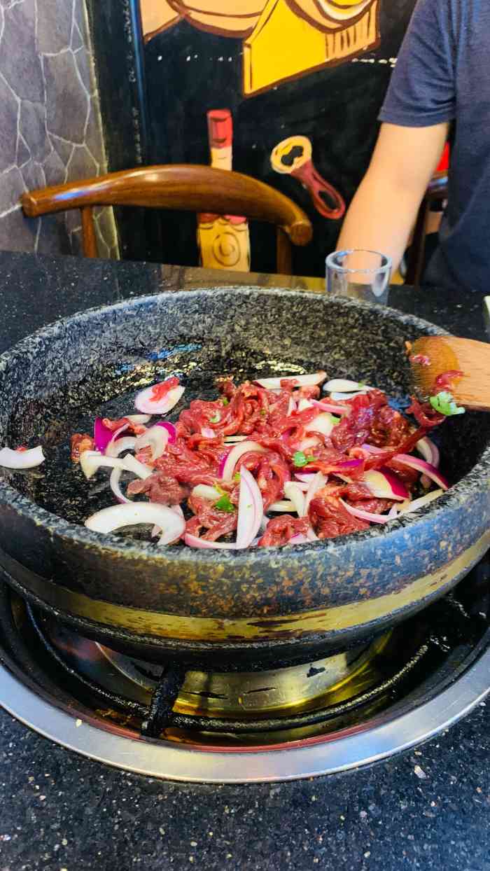 小伙虎坊桥石锅烤肉(七克拉店)